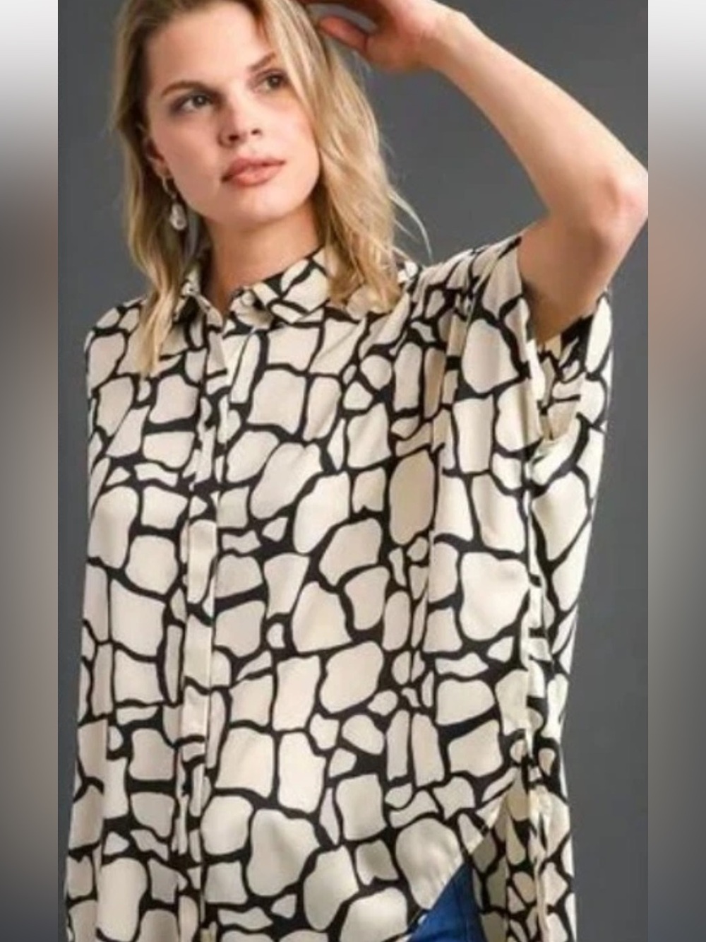 Umgee Black Mix Collared Button Down Print Short Sleeve Side‎ Slit High Low Top